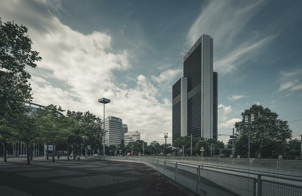 Westend_Gate_1.jpg bei EAG Elektroanlagen und Gebäudetechnik GmbH in Aue