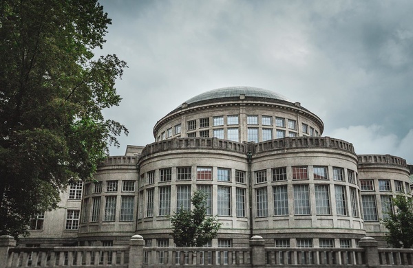 Anatomische_Anstalt_der_Ludwig-Maximilians-Universitaet_Muenchen_1.jpg bei EAG Elektroanlagen und Gebäudetechnik GmbH in Aue